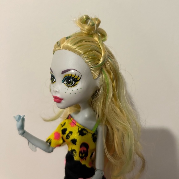 Monster High Doll Lagoona Blue Skultimate Roller Maze (G1) - Picture 3 of 6